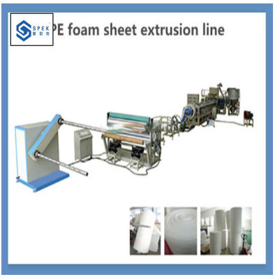 Maschine zur Extrusion von PE-Schaumfolien mit einer Schraube